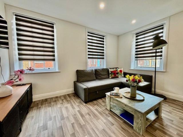 New Soho Loft - Apt 2 By Indigo Flats Лондон Екстериор снимка